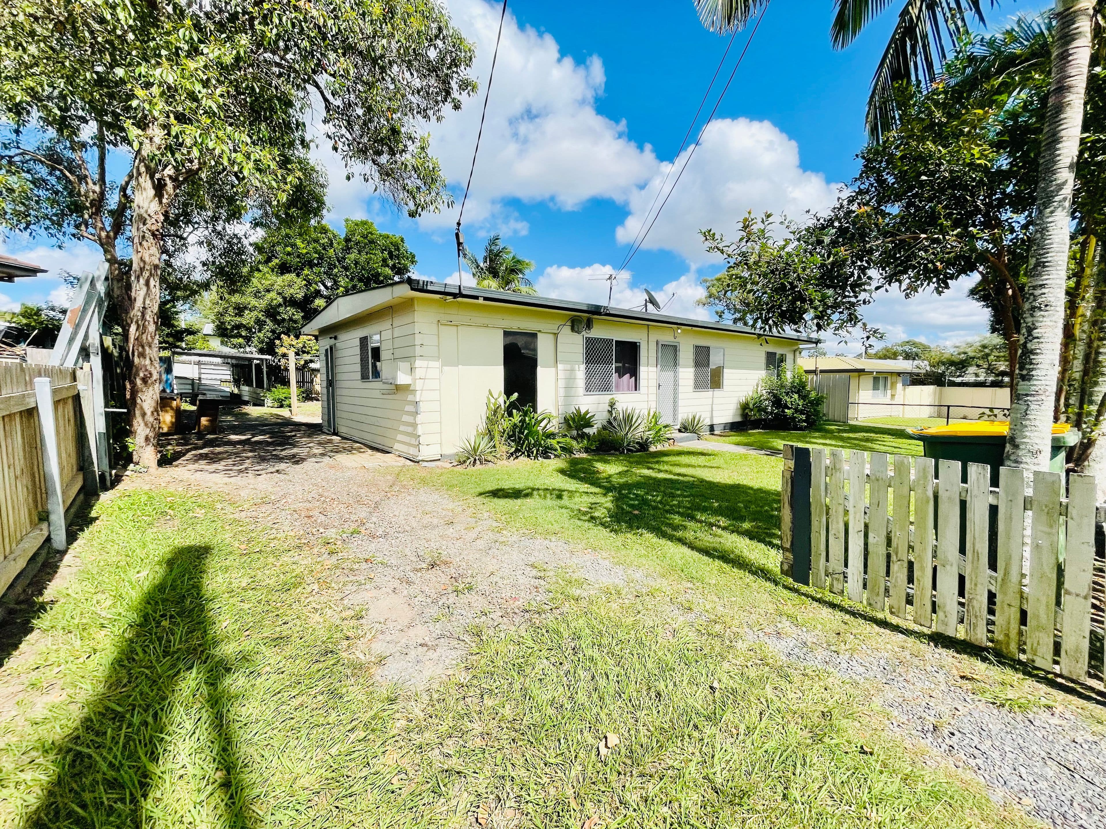 6 Dampier Avenue, Eagleby QLD 4207, Eagleby - Thumbnail 2