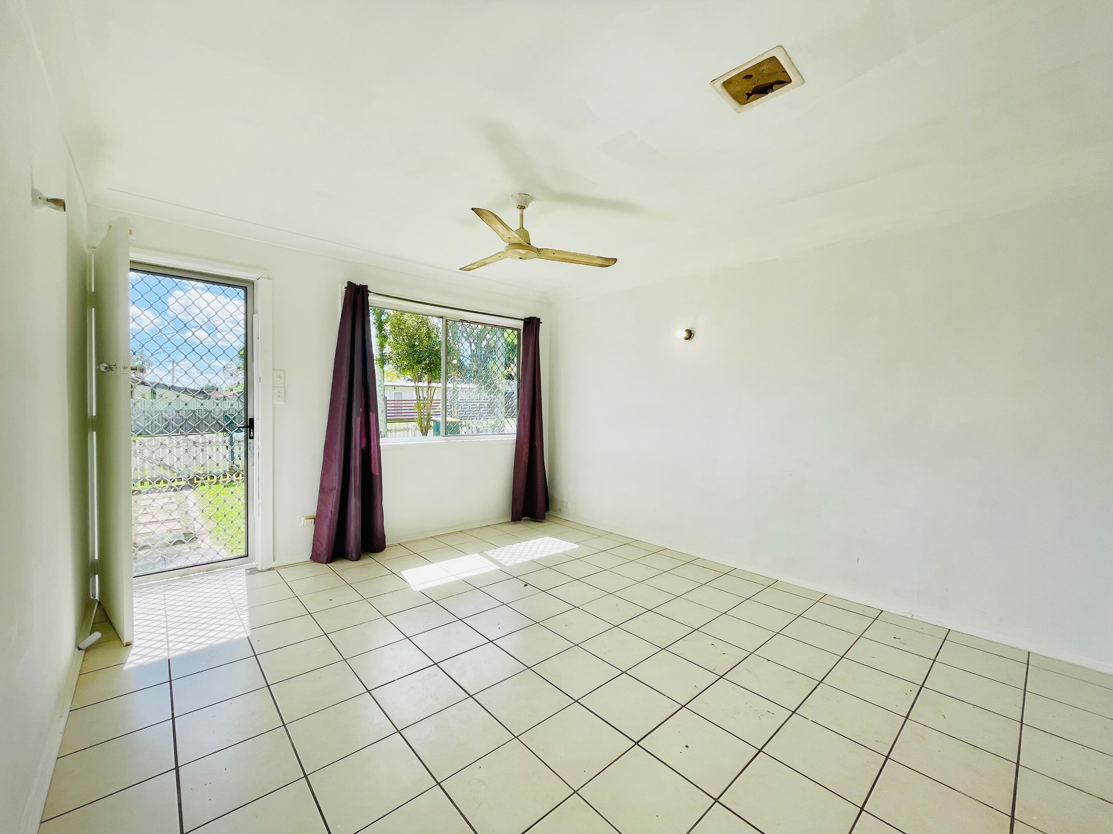 6 Dampier Avenue, Eagleby QLD 4207, Eagleby - Thumbnail 5