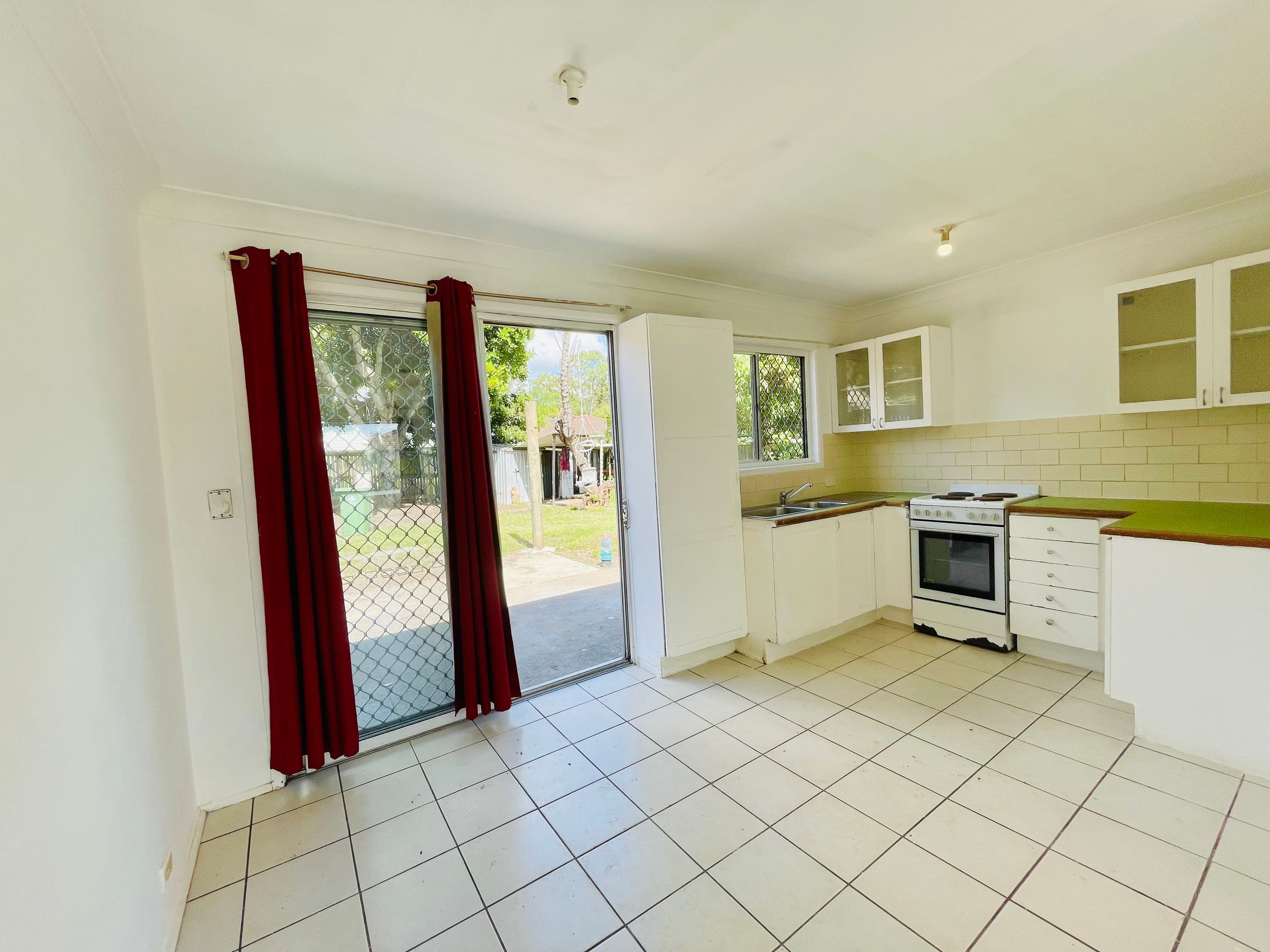 6 Dampier Avenue, Eagleby QLD 4207, Eagleby - Thumbnail 6