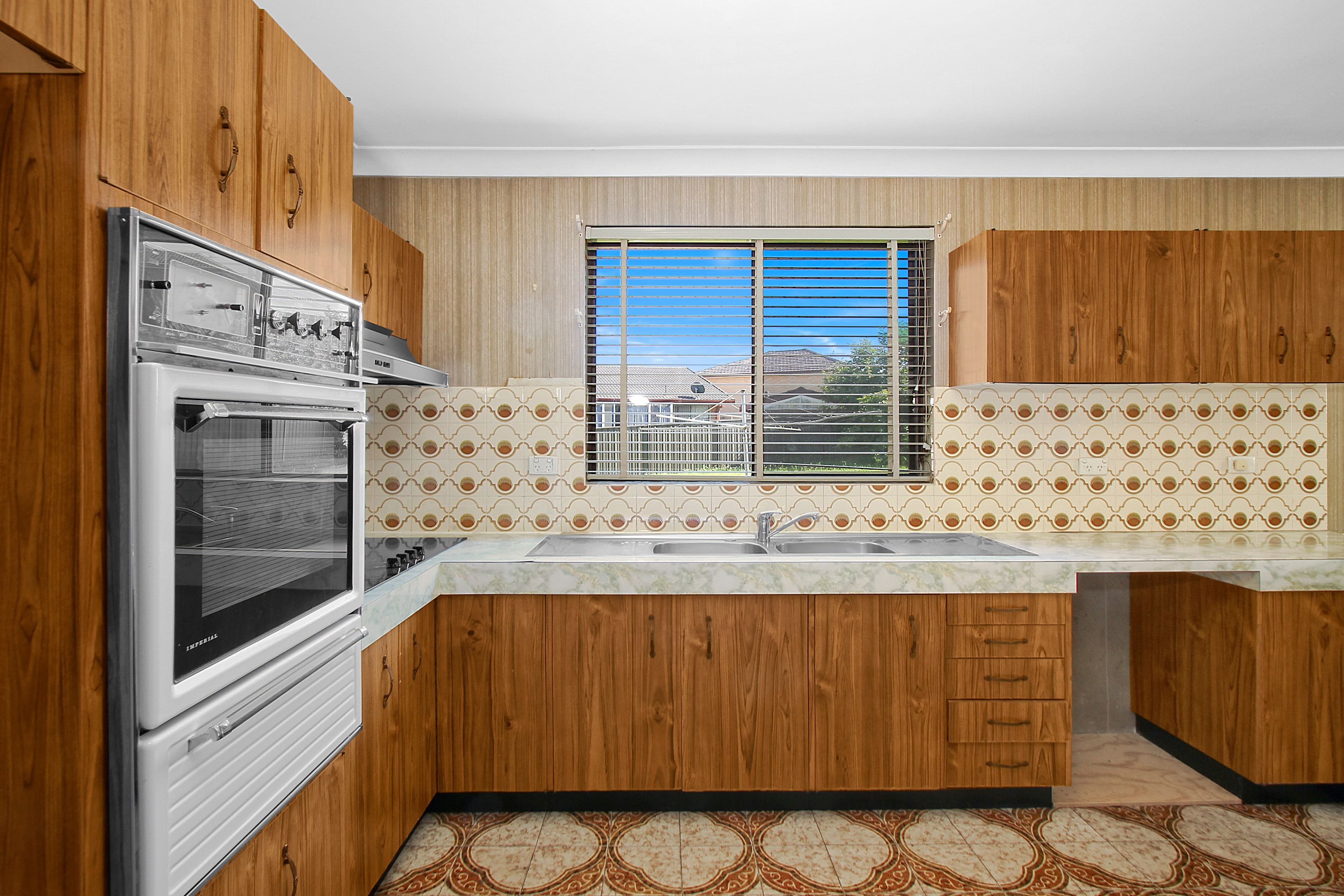 18 Underwood Road, Prairiewood - Thumbnail 3