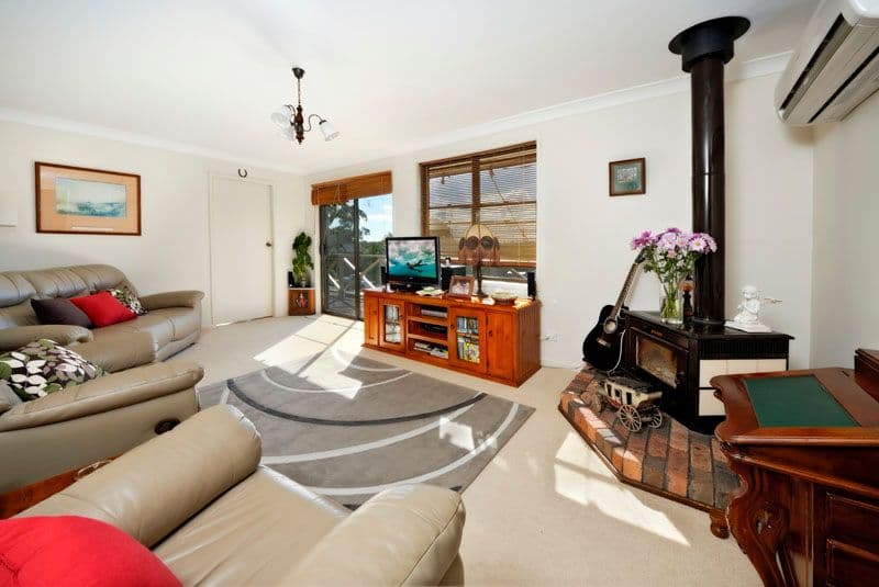 96 Blaxland Drive, ILLAWONG NSW 2234, Illawong - Thumbnail 4