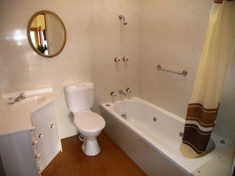 9 Fifth Avenue, WEST MOONAH TAS 7009, West Moonah - Thumbnail 4