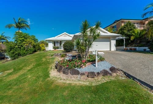 5 Drift Away Court, Robina, Robina - Image 1