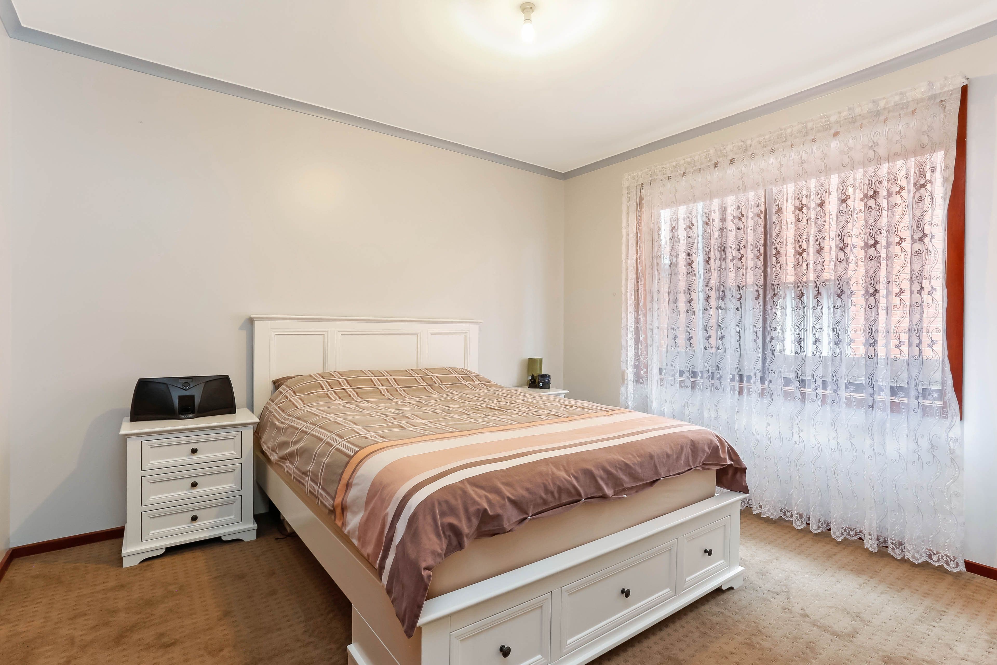 11 Melaleuca Drive, Meadow Heights VIC 3048, Meadow Heights - Thumbnail 6
