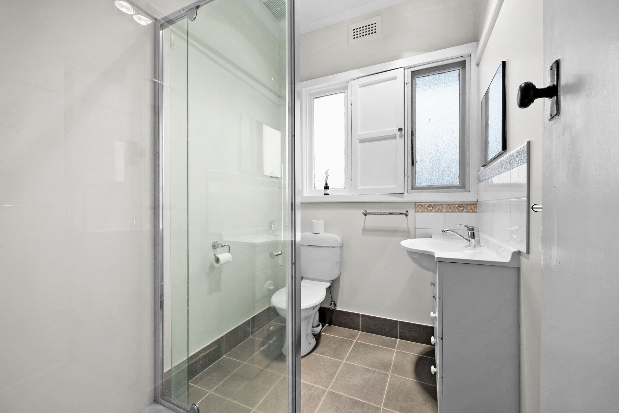 11 Montgomery Street, Ararat VIC 3377, Ararat - Thumbnail 6