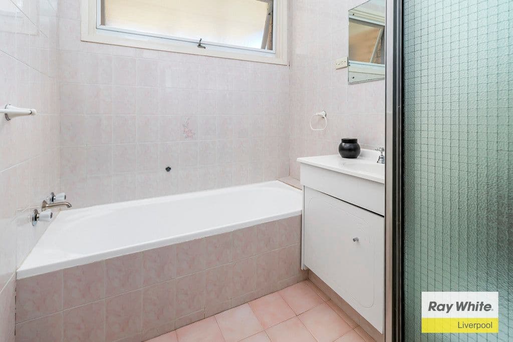 10 Colonial Place, Casula - Thumbnail 5