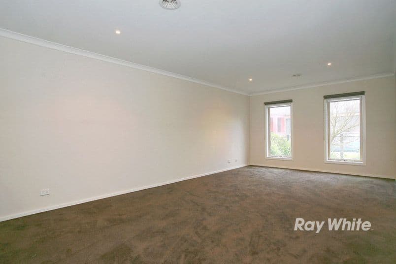 18 Weathertop Way, CRANBOURNE EAST VIC 3977, Cranbourne East - Thumbnail 5