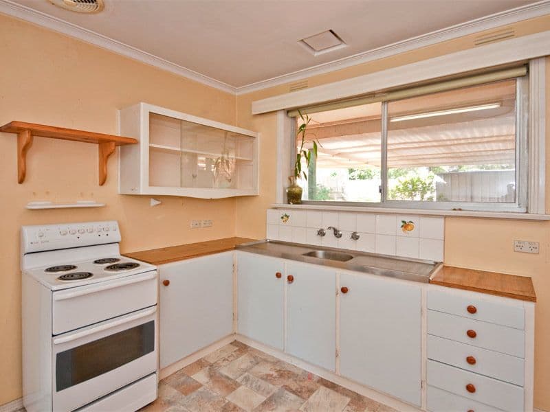 38 Roberts Avenue, BOX HILL SOUTH VIC 3128, Box Hill South - Thumbnail 3