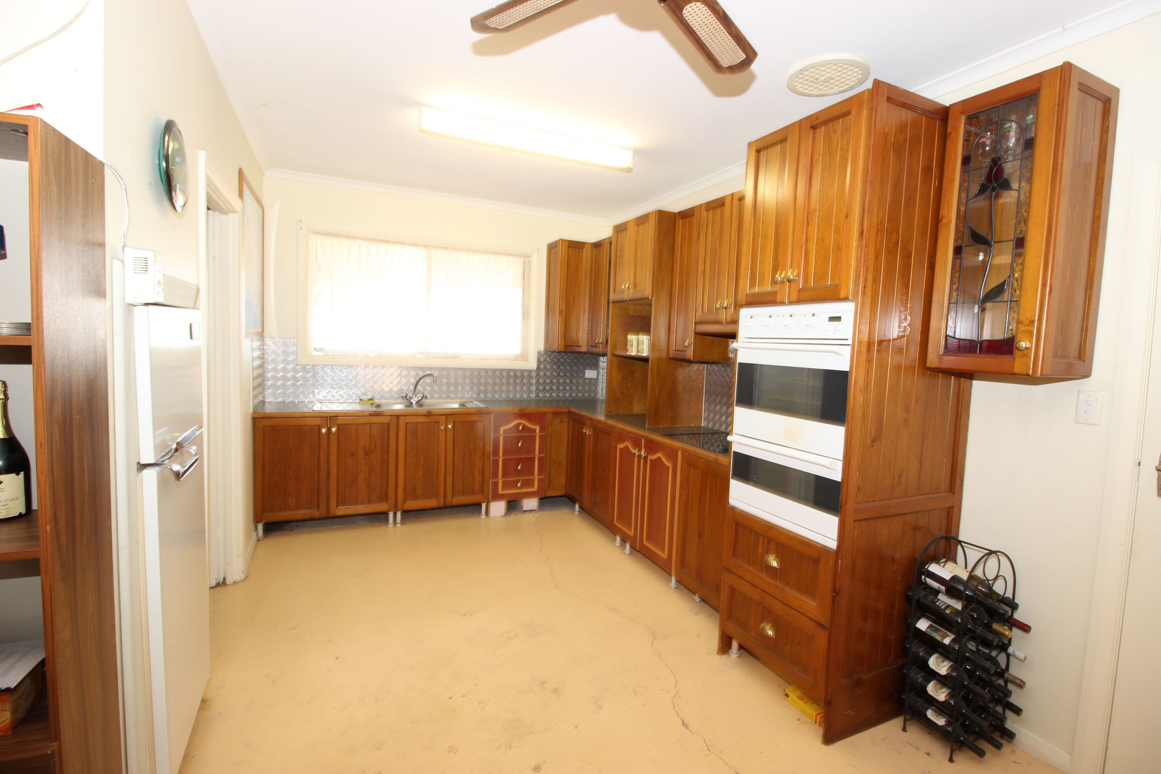 156 Hill Road, WAIKERIE SA 5330, Waikerie - Thumbnail 2