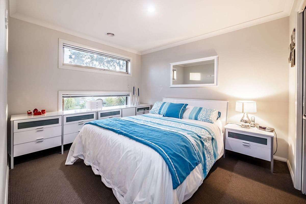 12 Hogan Street, Cranbourne East VIC 3977, Cranbourne East - Thumbnail 2
