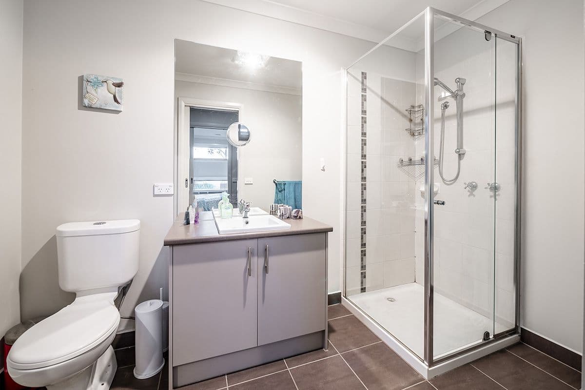 12 Hogan Street, Cranbourne East VIC 3977, Cranbourne East - Thumbnail 3