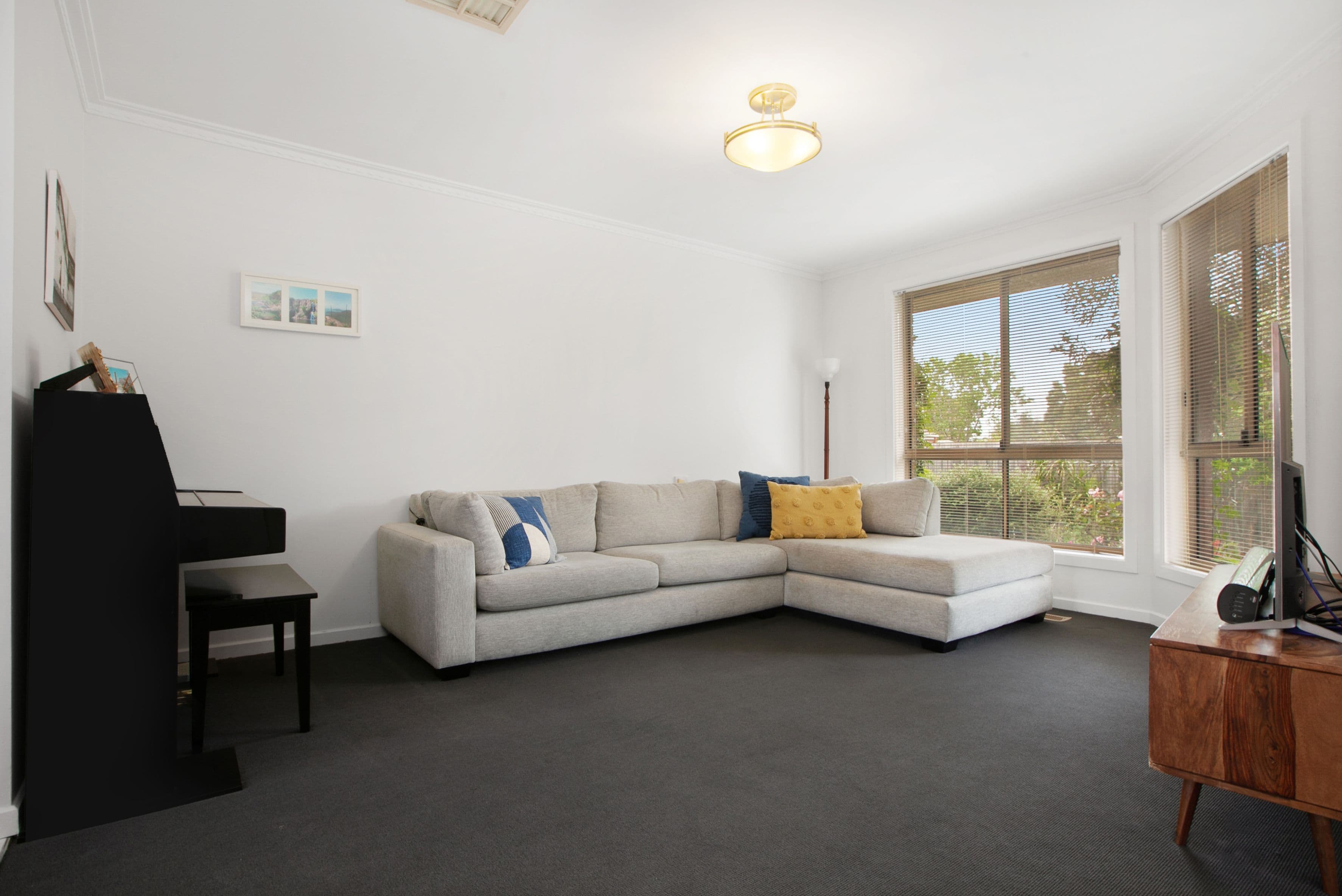 115 Cuthbert Road, Reservoir VIC 3073, Reservoir - Thumbnail 2