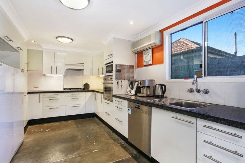 26 St Clements Road, OXLEY QLD 4075, Oxley - Thumbnail 3