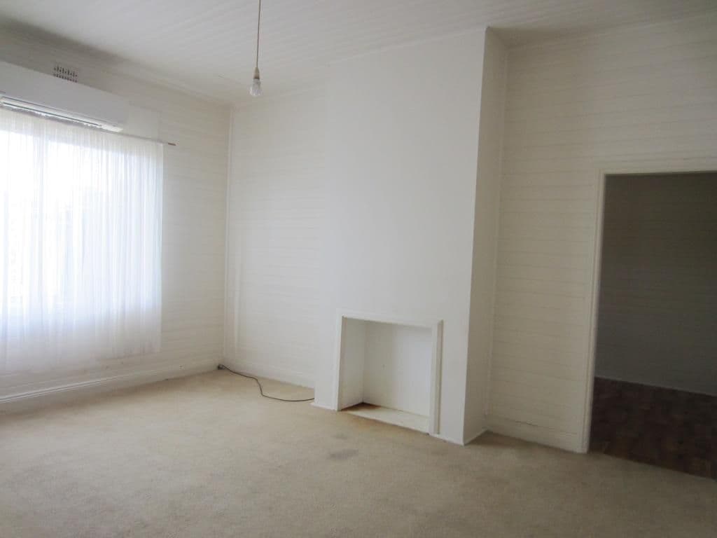 15 Gundagai Road, COOTAMUNDRA NSW 2590, Cootamundra - Thumbnail 6