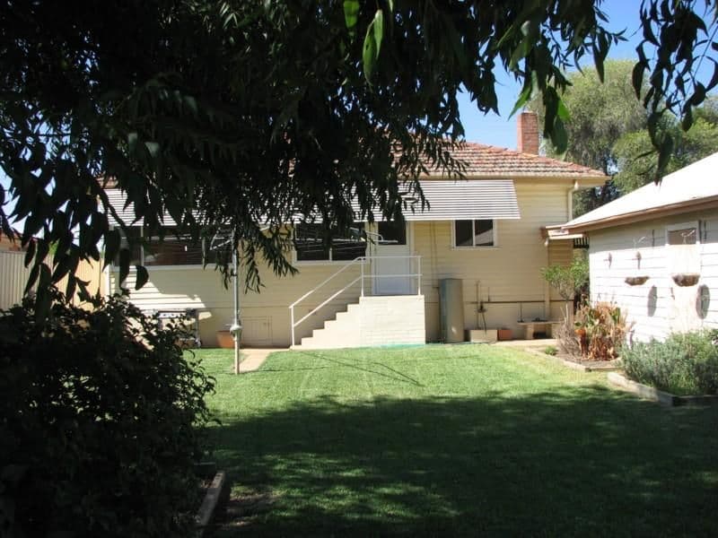 28 Grenfell, FORBES NSW 2871, Forbes - Image 1
