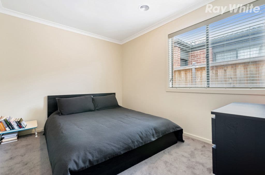 22 Cemetine Terrace, Cranbourne VIC 3977, Cranbourne - Thumbnail 5