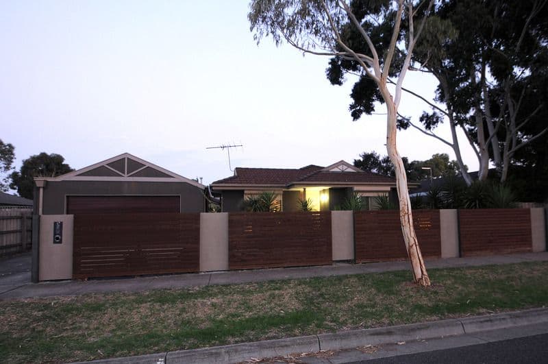 17 Oberon Drive, CARRUM DOWNS VIC 3201, Carrum Downs - Thumbnail 3