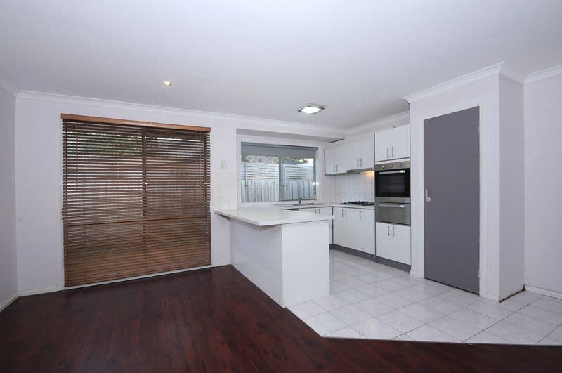17 Oberon Drive, CARRUM DOWNS VIC 3201, Carrum Downs - Thumbnail 5