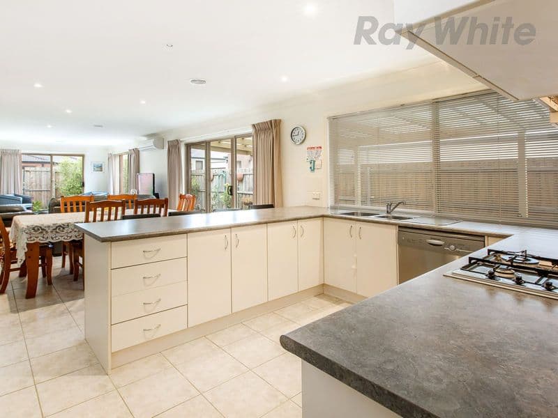 92 Warranilla Avenue, Rosebud VIC 3939, Rosebud - Thumbnail 4