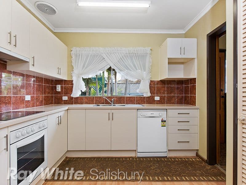 18 Adaleigh Avenue, Salisbury East SA 5109, Salisbury East - Thumbnail 4