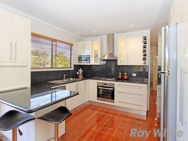 4 Caradon Street, ALBANY CREEK QLD 4035, Albany Creek - Thumbnail 3