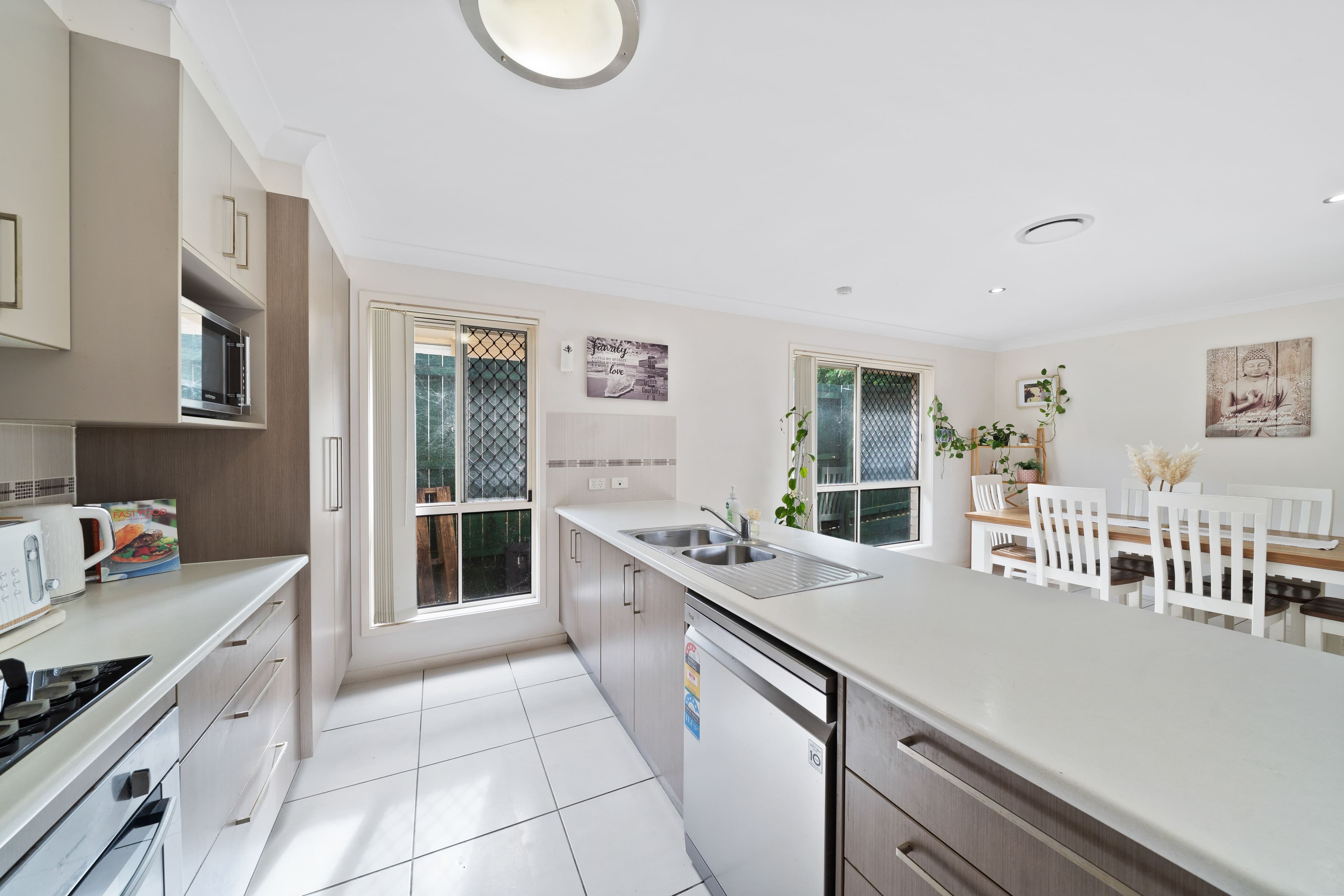 7 Carrawinya Street, Waterford QLD 4133, Waterford - Thumbnail 3
