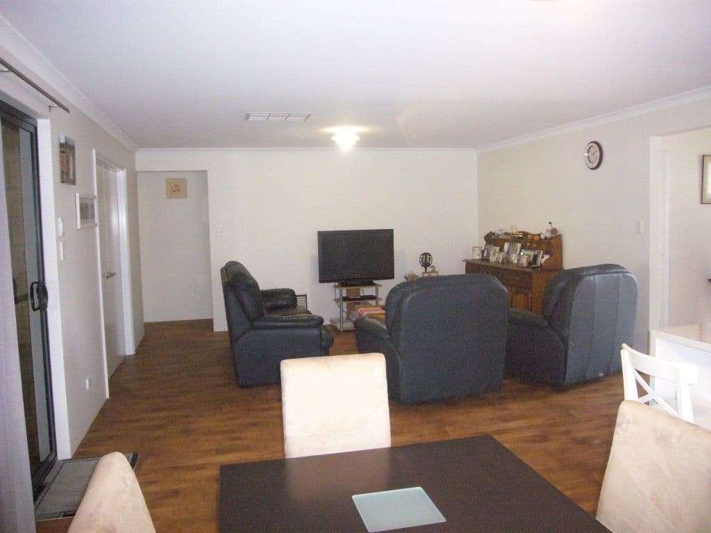 6 Fleetwing Street, WANDINA WA 6530, Wandina - Thumbnail 3