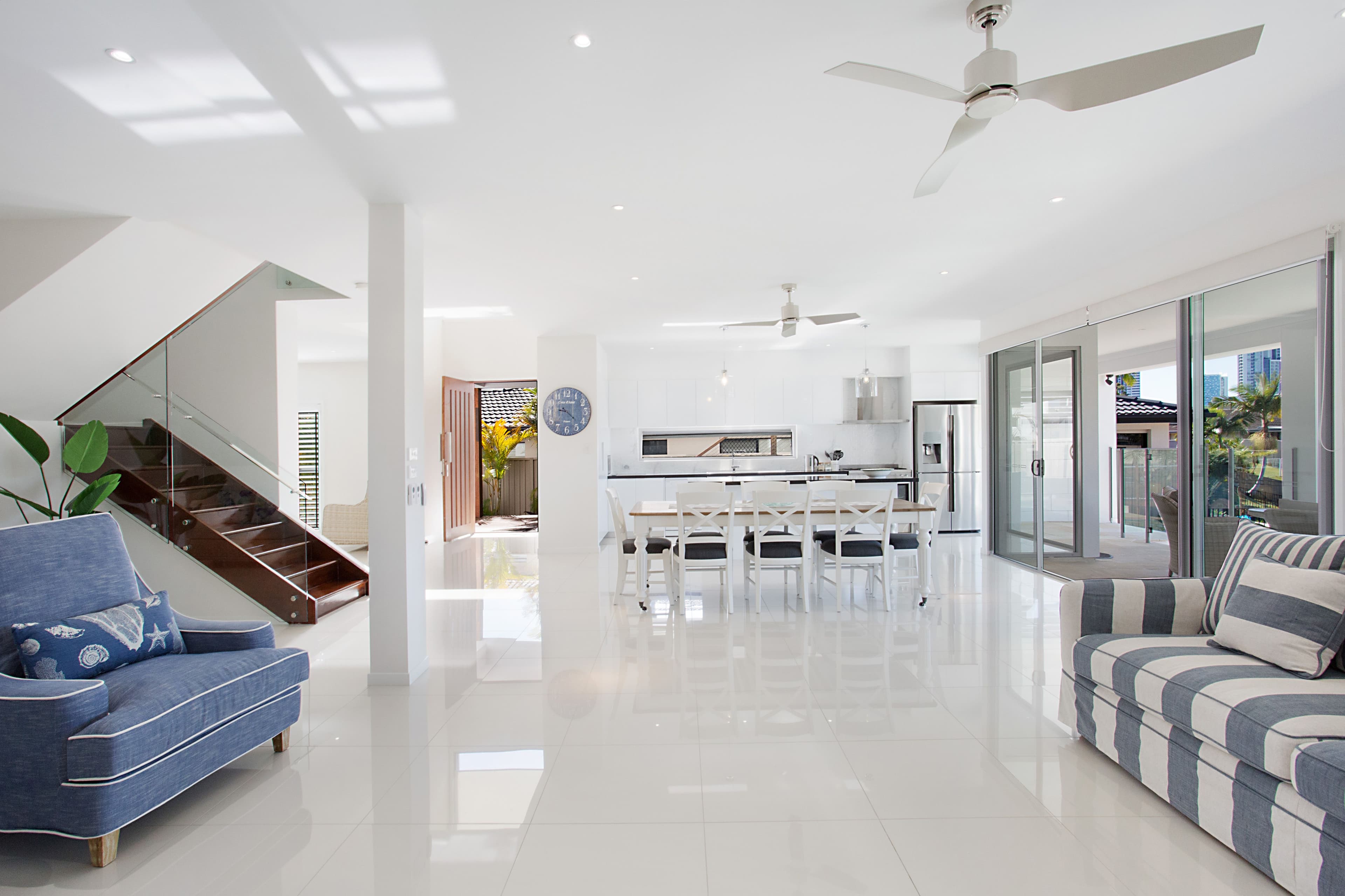 8 Helen Court, Broadbeach Waters QLD 4218, Broadbeach Waters - Thumbnail 3