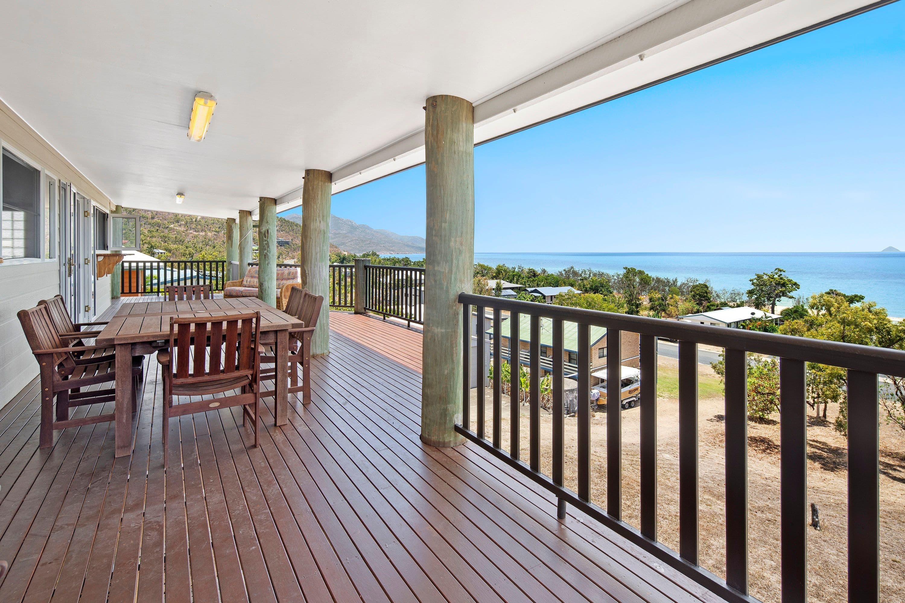 17 Roseric Crescent, Hideaway Bay QLD 4800, Hideaway Bay - Thumbnail 3