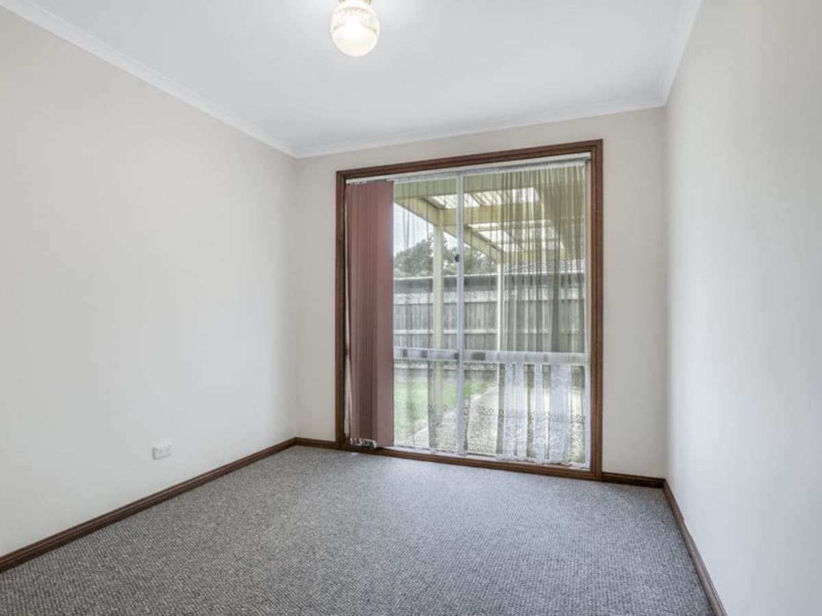 9 Gullquist Way, PAKENHAM VIC 3810, Pakenham - Thumbnail 6