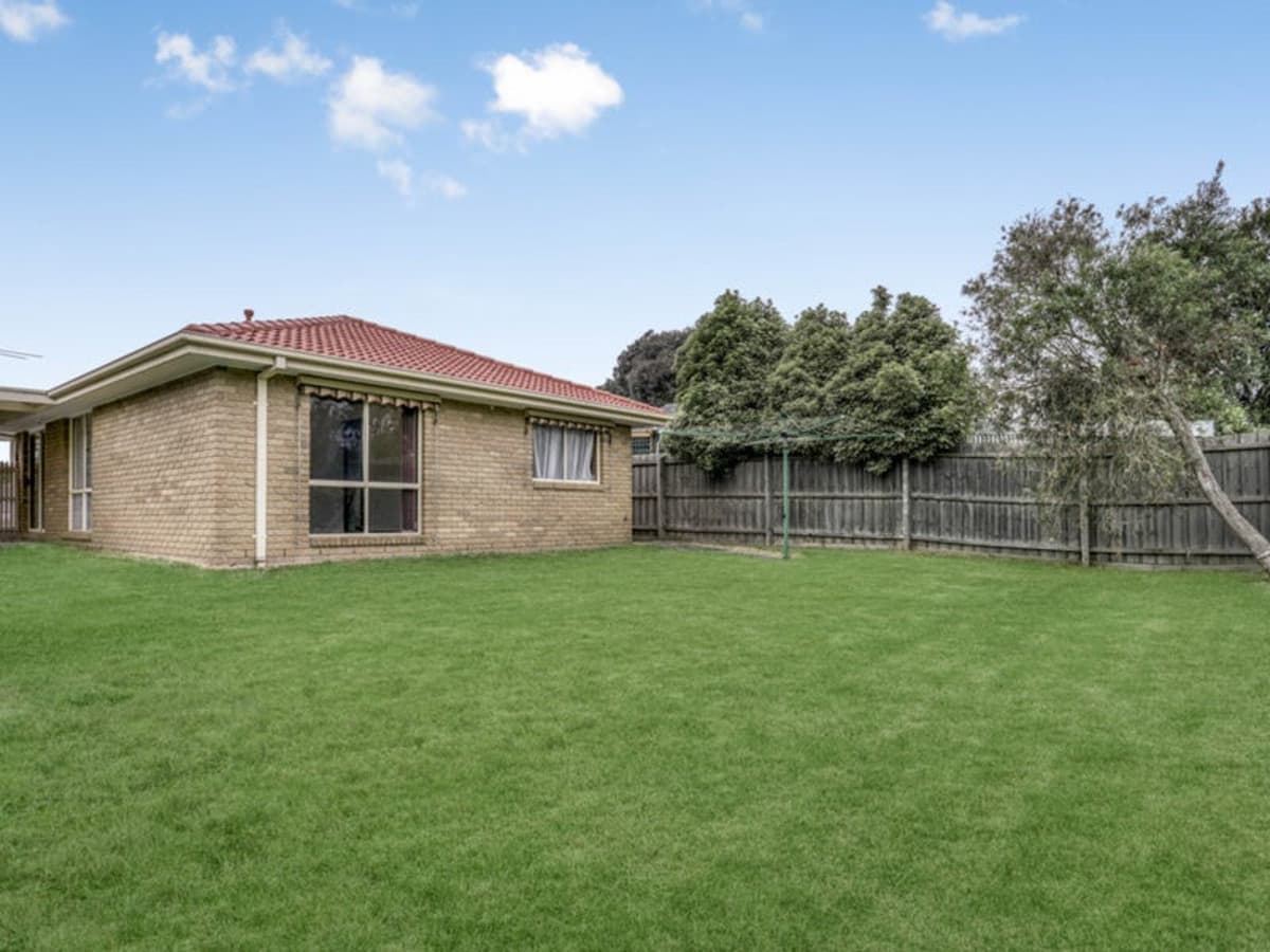 9 Gullquist Way, PAKENHAM VIC 3810, Pakenham - Thumbnail 8
