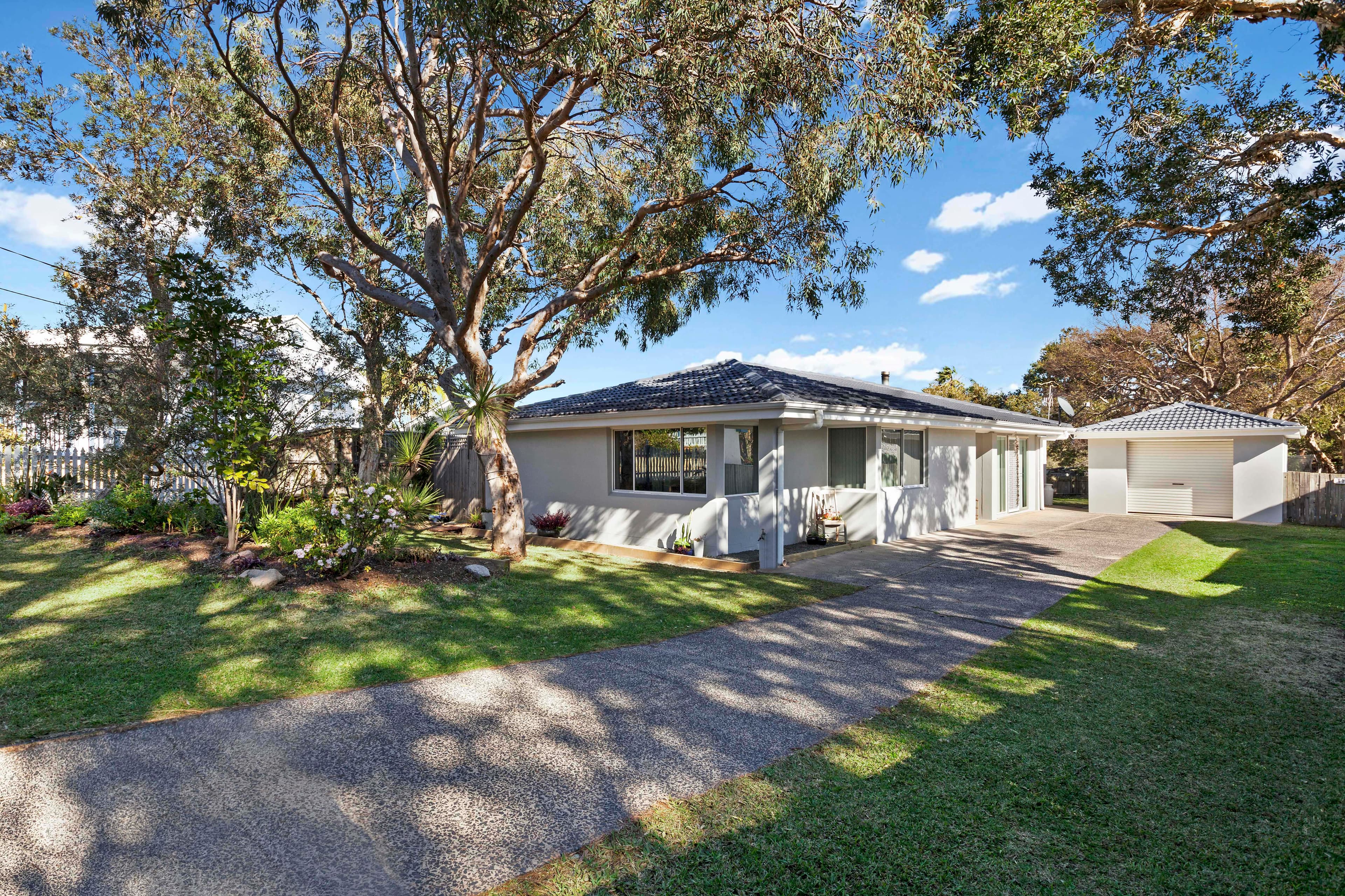 11 Joan Street, Forresters Beach - Image 1