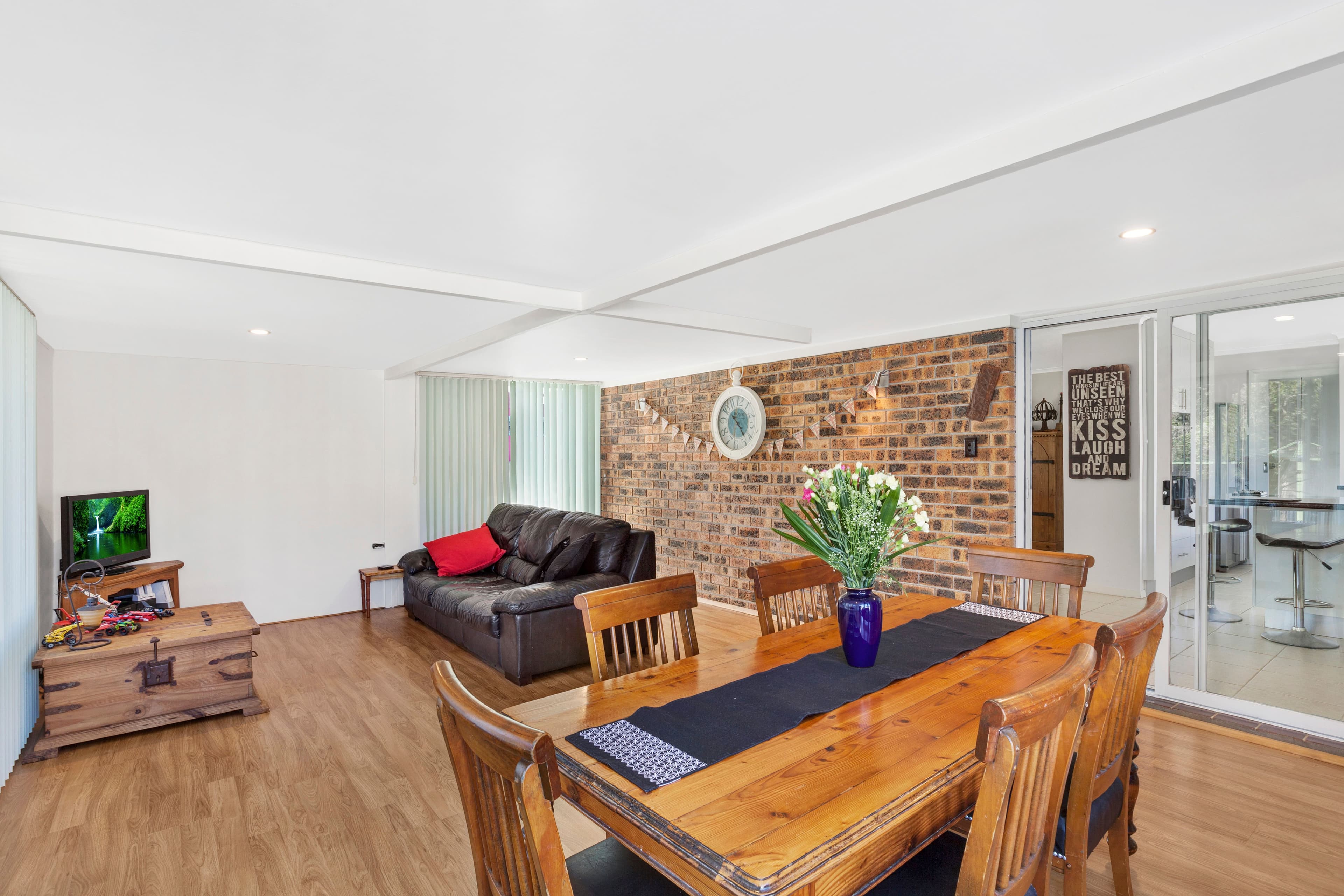 11 Joan Street, Forresters Beach - Thumbnail 2
