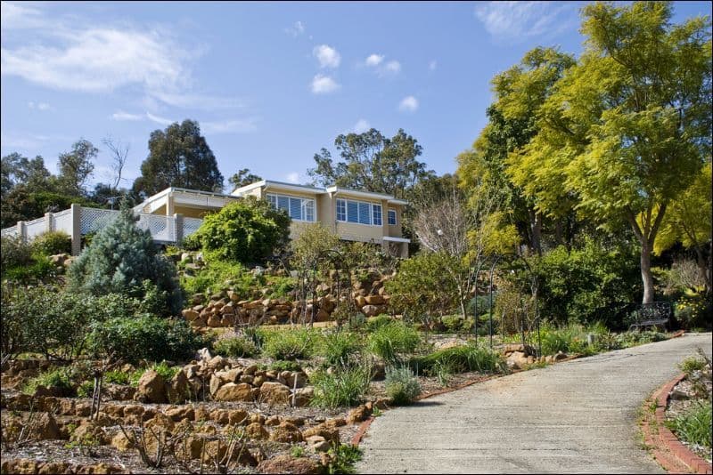 32 Watsonia Road, GOOSEBERRY HILL WA 6076, Gooseberry Hill - Thumbnail 2