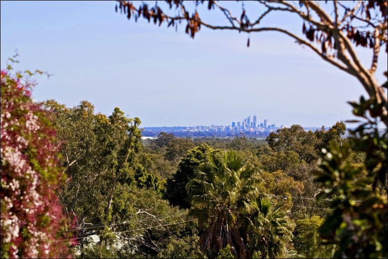 32 Watsonia Road, GOOSEBERRY HILL WA 6076, Gooseberry Hill - Thumbnail 3
