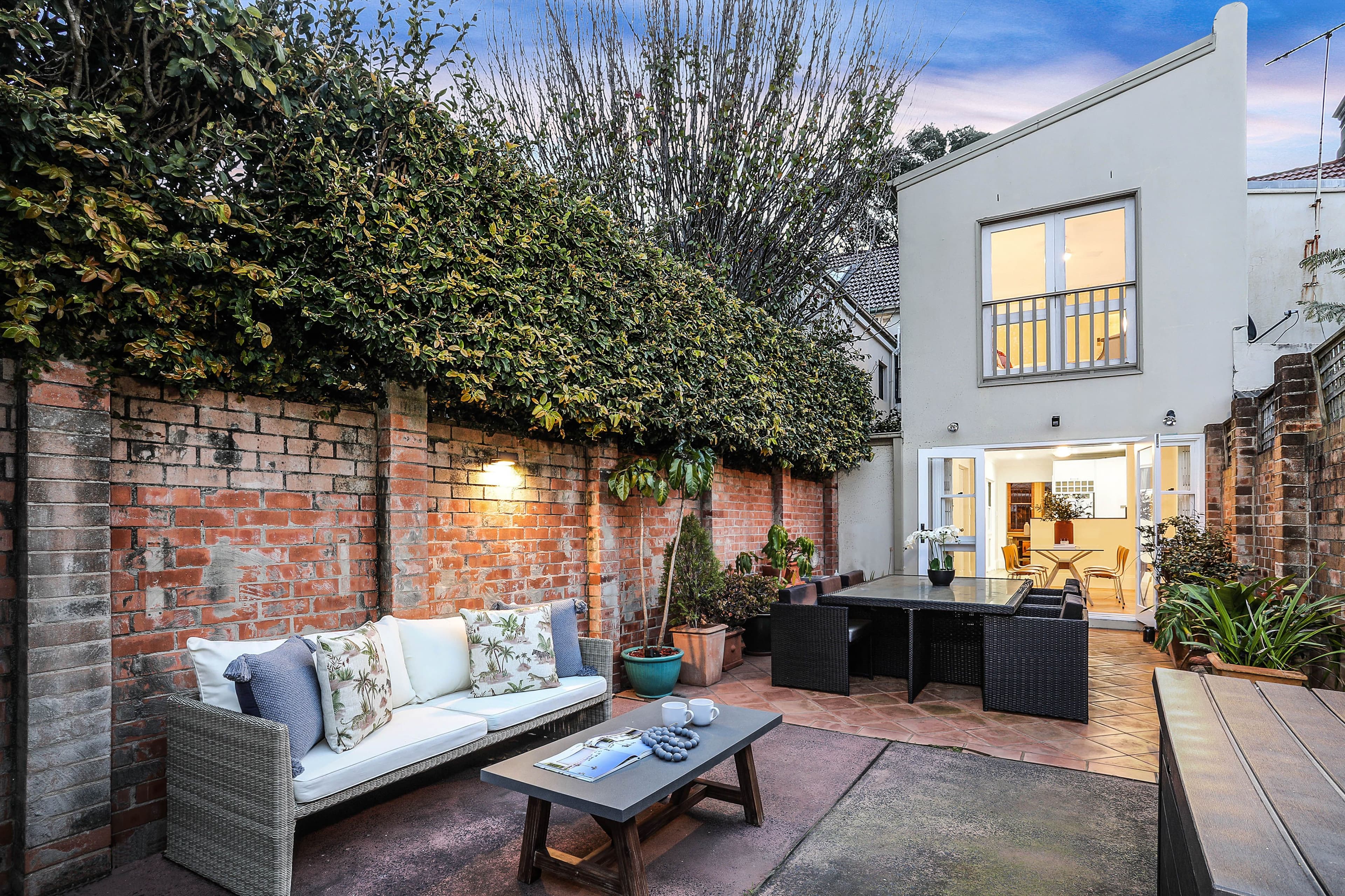 17 Garnet Court, Hampton Park - Thumbnail 2
