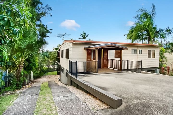 4 Wambiri Street, Cannonvale QLD 4802, Cannonvale - Image 1