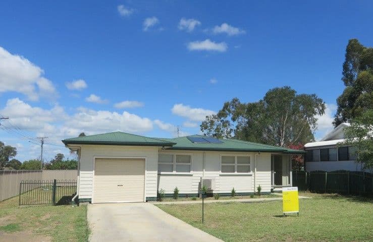 2 Beitz Street, Roma QLD 4455, Roma - Image 1
