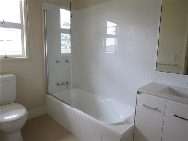 2 Beitz Street, Roma QLD 4455, Roma - Thumbnail 5