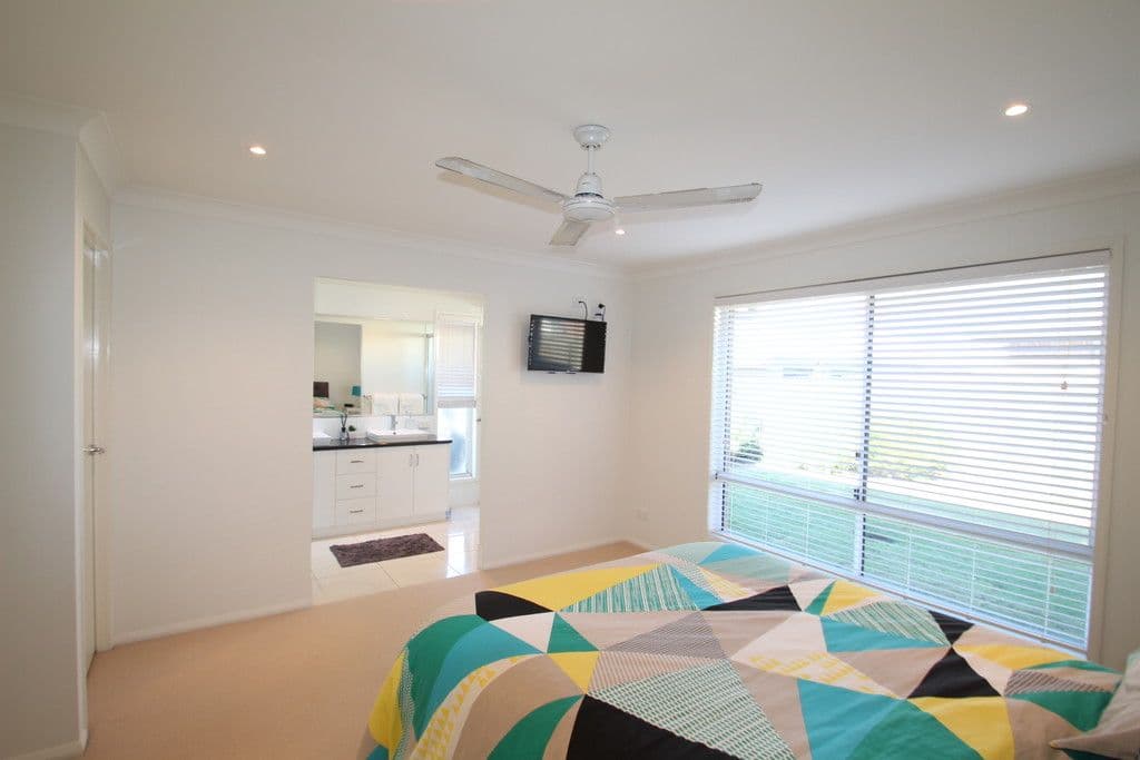 11 Opperman Drive, Kearneys Spring QLD 4350, Kearneys Spring - Thumbnail 7
