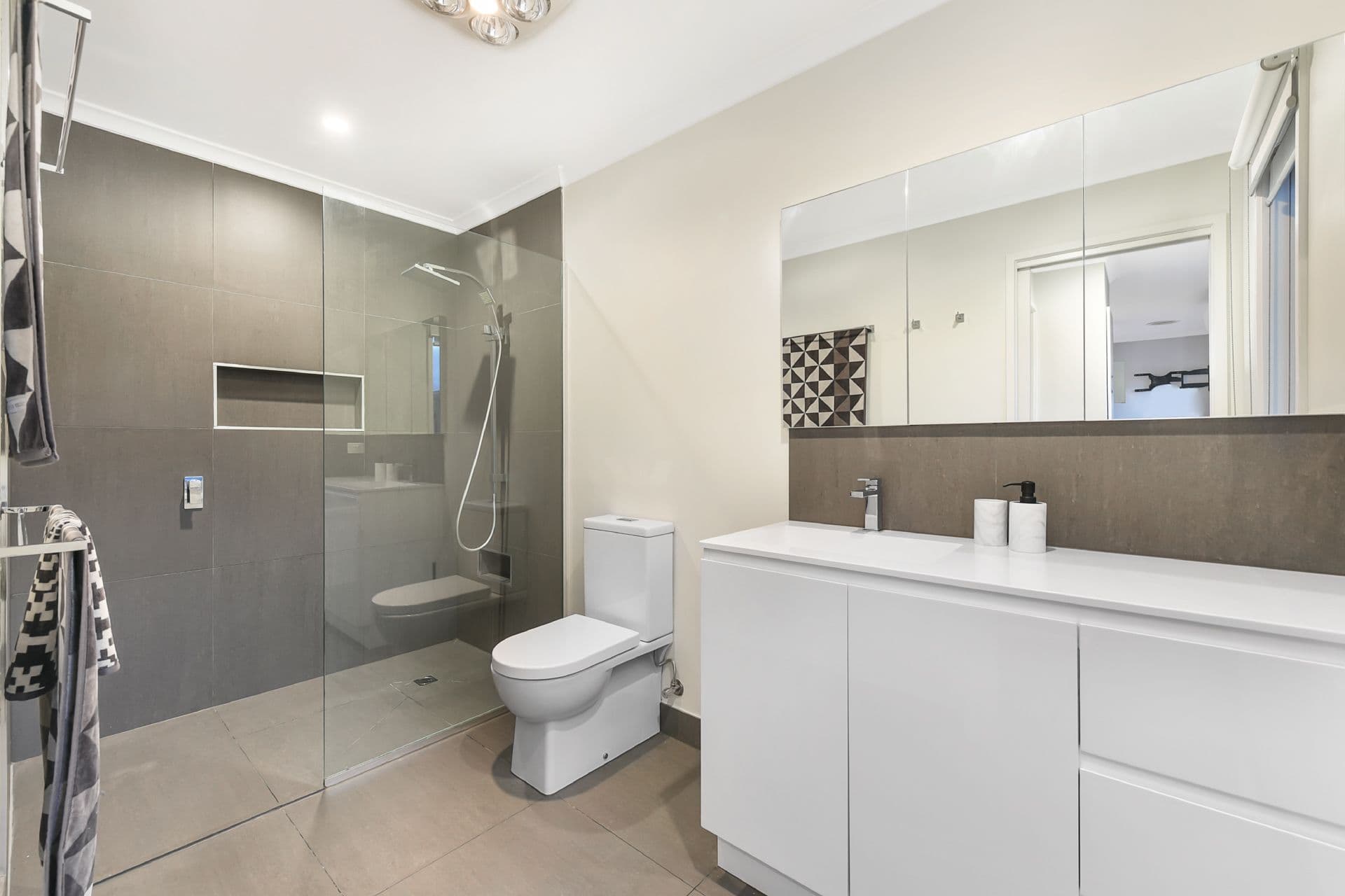 19 Everitt Street, Dandenong VIC 3175, Dandenong - Thumbnail 8