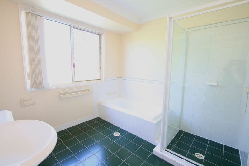 5 Satinwood Court, Moore Park Beach, QLD, 4670, Moore Park Beach - Thumbnail 8