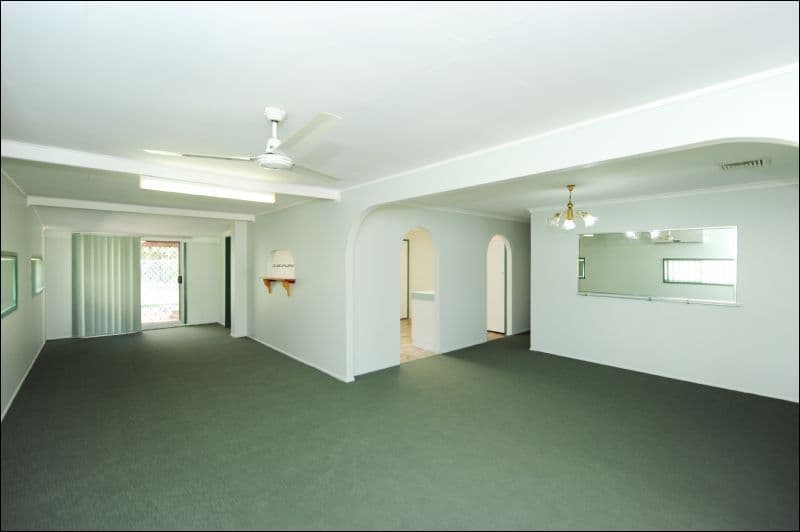 40 Beak Street, NEW AUCKLAND QLD 4680, New Auckland - Thumbnail 3