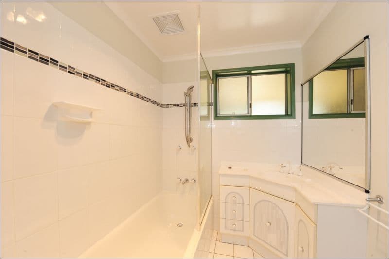 40 Beak Street, NEW AUCKLAND QLD 4680, New Auckland - Thumbnail 5