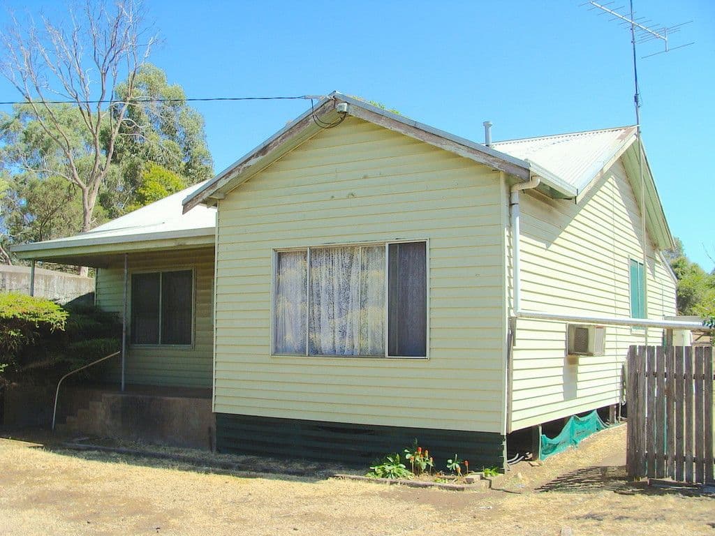 89 Hamilton-Chatsworth Road, Hamilton VIC 3300, Hamilton - Image 1