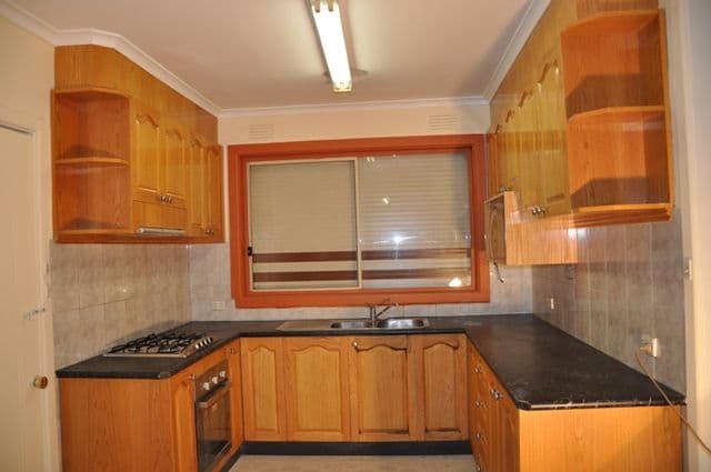 13 Mattea Court, RESERVOIR VIC 3073, Reservoir - Thumbnail 2