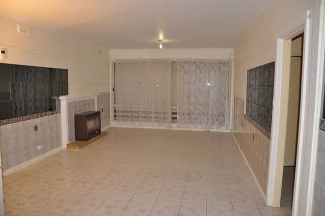 13 Mattea Court, RESERVOIR VIC 3073, Reservoir - Thumbnail 4
