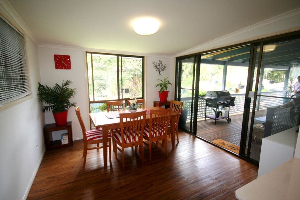 9 Mentone Avenue, BUNDALL QLD 4217, Bundall - Thumbnail 3