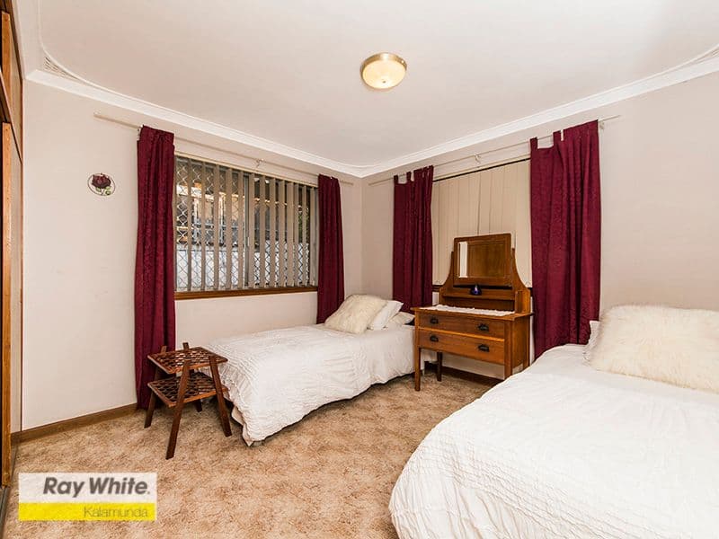 10 Bladon Way, Swan View WA 6056, Swan View - Thumbnail 8