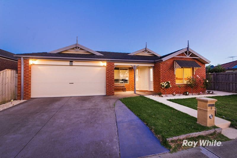 8 Broadleaf Way, Cranbourne VIC 3977, Cranbourne - Thumbnail 2
